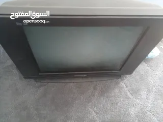  1 تلفزيون نظيف جدا