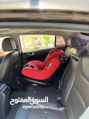 5 كارسيت ماركة maxi cosi الاصلي لون احمر بحالة جيدة للبيع صناعة البرتغال