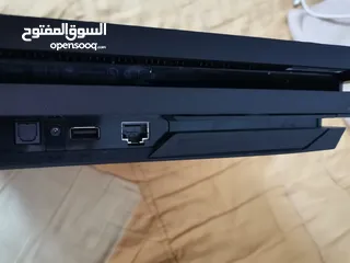  7 بليستيشن4 برو تيرا وكاله للبيع  والجهاز صلاة النبي عليه معه ايادي ثنتين جداد وكامل وصلاته وسيدي فيفا