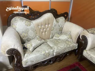  9 غرفة ضيوف  4قطع  3طاولات مرآة  خزانة