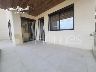  12 شقة طابق اول للبيع في رجم عميش بمساحة بناء 212م