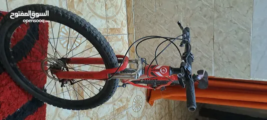  2 دراجات هوائية