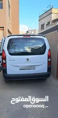  6 بيجو ريفتر 2023