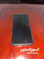  6 هاتف سامسونغ 2023 بحالة جيدة جدا بسعر مغري معه الشاحن الأصلي مع كفَرين الكاميرا 50 ميجا بكسل  8 رام