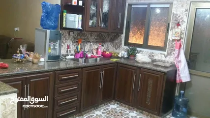  11 شقة طابقية للبيع في منطة المرقب/الربوة - من أجمل مناطق عمان الشرقية.