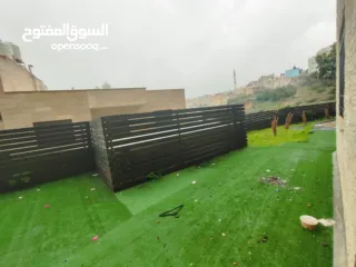  2 شقة غير مفروشة مع حديقه للايجار في عين مصباح