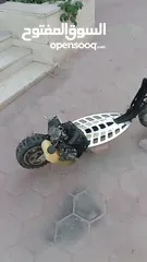  9 Very clean gasoline scooter, large size .سكوتر بنزين نظيف جدا حجم كبير.