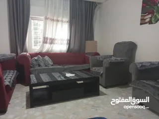  3 كنب بحاله ممتازه للبيع بضاحية الامير حسن