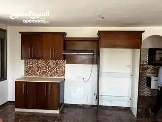  5 مطبخ كبير مستعمل مع الشايش ... مفكوك وجاهز .. بيرنبالا