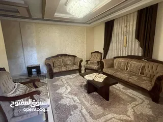  5 طقم كنب 7 مقاعد  وغرفه نوم أطفال