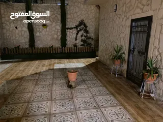 5 بيت مستقل للبيع
