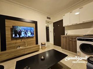  11 استوديوهات سوبر ديلوكس يومي او أسبوعي للإيجار في عمان السابع  يوجد تكيف مركزي و خدمة الواي فاي ومجهز