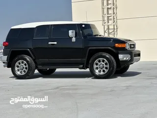  3 Toyota FJ Cruiser Original paint تويوتا اف جي خليجي