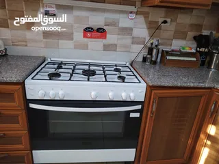  5 غساله بينكو 7كيلو وغاز فريجيدير بحالة ممتازة 5 رؤوس نوع فريجيدير ايطالي