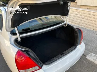  21 هيونداي افانتي 2002 للبيع