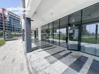  2 محلات تجاريه لإيجار في قلب مدينه الشيخ محمد بن راشد يمكن الان فتح  مشروعك الان