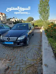  3 مرسيدس 2010 للبيع لون أسود عداد 65000، بحالة جيدة جداً