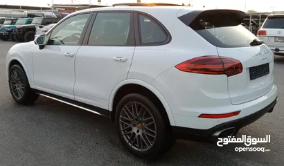  6 Porsche Cayenne V6 3.6L Full Option Model 2017( Platinum Edition agency status)