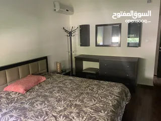  14 شقة ارضية للبيع - عبدون الشمالي- قرب السفارة البريطانية. Flat for sale-Abdoun-Near British embassy