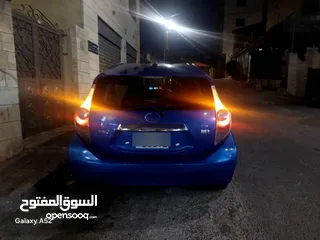  11 تويوتا بريوس c
