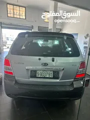  3 كيا سيرينتو 2007