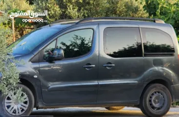  3 بيجو بارتنر 2017