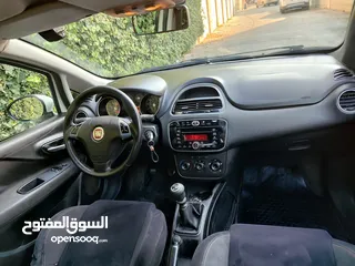  4 فيات بونتو .. طلاء الشركة