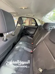  20 فورد فوكس 2015 فل إضافات للبيع 1600 بنزين