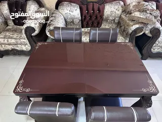  7 كنب صالون استعمال بسيط بحاله جديده قعده تفصيل محلي  طاوله سفره مع 6 كراسي