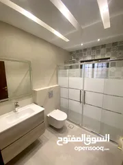  16 عبدون فيلا مستقله دوبلكس للإيجار الفارغ السنوي