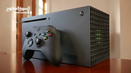  3 للبيع Xbox Series X بحالة الوكالة مع كامل اغراضه والكرتونة