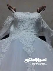  1 فستان ابيض