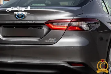  19 Toyota Camry Gle 2024  السيارة وارد و كفالة الشركة و قطعت 16,000 كيلو