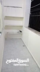  2 شقه للايجار لعائله  او اخ واخ