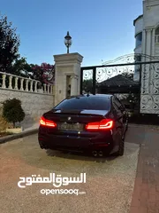  2 BMW 530e 2019