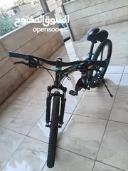  1 دراجة هوائية من نوع SPORTS INC من طراز SHIMANO جنط 26 باللون الأزرق اقرأ الوصف بدقة قابل للتفاوض
