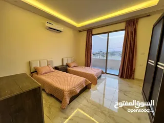  10 شاليه بمواصفات فاخره في البحر الميت للبيع