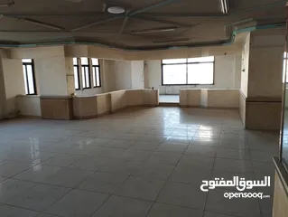  4 معرض للايجار في الجاردنز