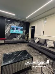  7 في موقع مميز في البنيات منزل فاخر للبيع من ثلاث طوابق بسعر مغري جدا / ref 9481