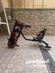  1 سياره دريفت حجم وسط ثلاث سرعات مع توصيل مجاني بسعر منافس  مع اضواء خارجيه