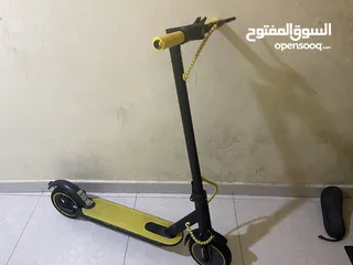  1 سكوتر كهربائي استخدام شهر