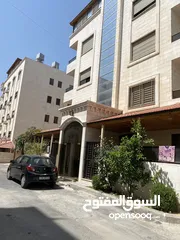  28 شقه فاخره للبيع بالقرب من مسجد بر الوالدين واسواق كارفور الرابيه