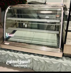  1 ثلاجه عرض سندويجات وكيكات