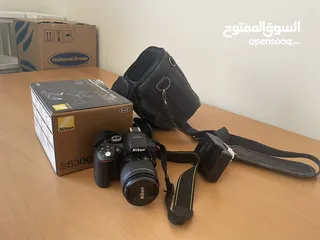  1 كاميرا للبيع نيكون d5300 شتر 1200
