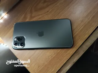  4 iPhone 11pro 256G 90بطاريه