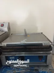  1 اغراض مطعم توست للبيع كامله
