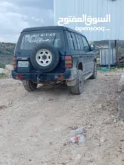  4 للبيع باجيرو ميتسوبيشي 1999 ماطور 2500دهان الشركه