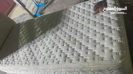  13 اثاث مستعمل مشكل وغرف نوم وكنب وخزائن وثلاجات ونثريات