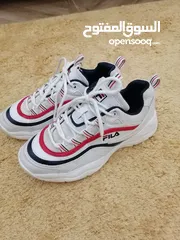  1 بوت ممتاز وبحالة وكاله نوعه فيله