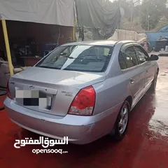  4 هيونداي أفانتي 2006